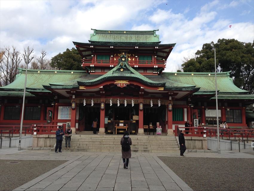 20150210-09-13-tomiokahachimangu-monzennakachou-shrine