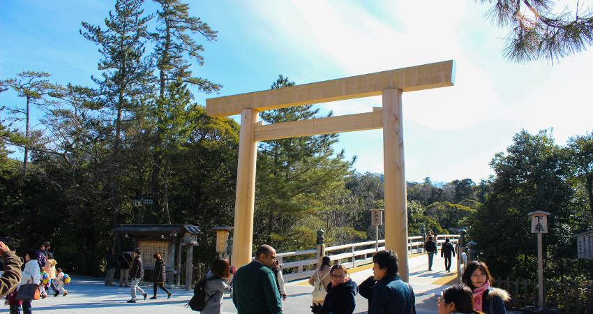 20150220-19-06-Torii-Inner-Shrine