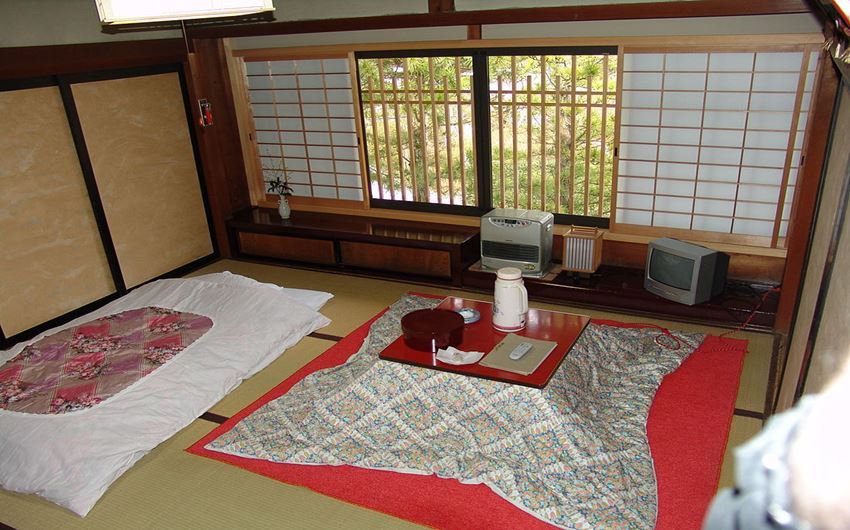 20150318-09-01-table-heat-kotatsu-winter