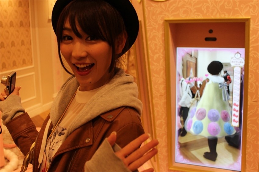 20150528-14-08-Hello-Kitty-Sanrio-Puroland