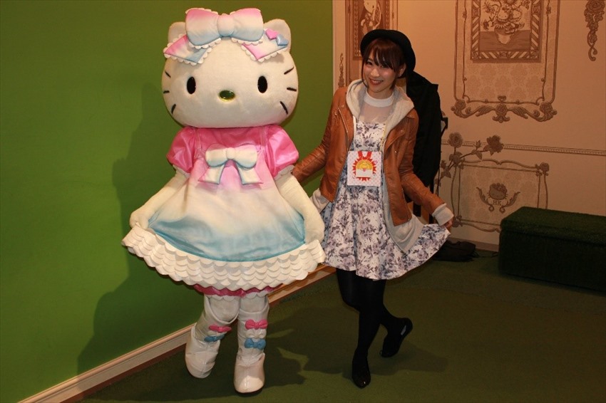 20150528-14-15-Hello-Kitty-Sanrio-Puroland