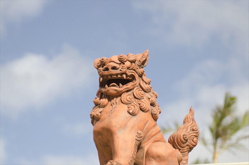 20150724-17-05-Okinawa-visit-shisa