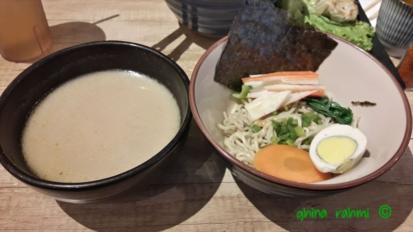 ID_20170620-09-11-reporter-restoran-ramen1