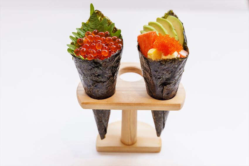 20171106-17-03-temaki-sushi