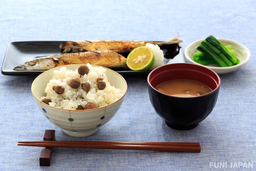 日本人はなぜスプーンやフォークを使わず、お箸を使う？
