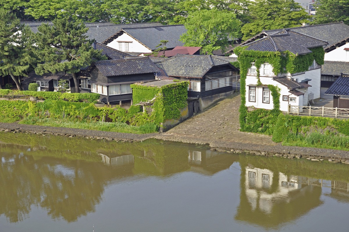 日本山形縣酒田巿 日本三大急流之一最上川與日本海合流的港口城市