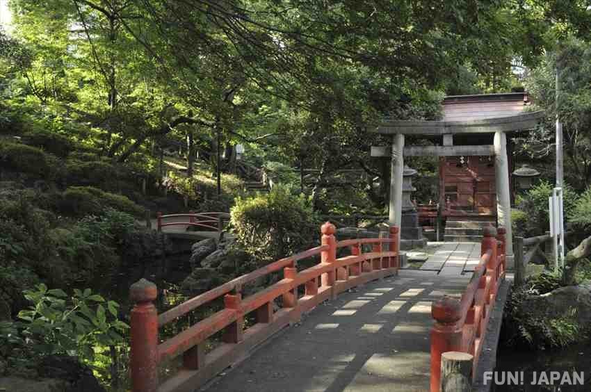Visit Sendagi in Tokyo to Slip Back into the Past