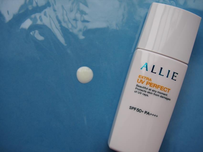 Kanebo's Allie ”Protects Your Beautiful Skin