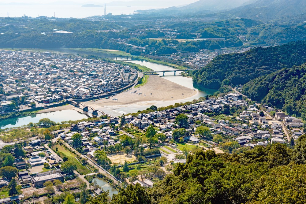 สิ่งน่าสนใจในปราสาทอิวาคุนิ หนึ่งในร้อยปราสาทขึ้นชื่อแห่งญี่ปุ่น