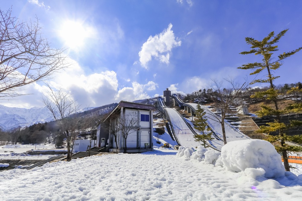 登上起跳點觀賞長野絕景的「白馬跳雪競技場」