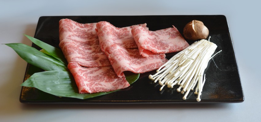 Nếu đến Shiga thì không thể bỏ qua Oumi-gyu! Thưởng thức hương vị thịt bò cao cấp!