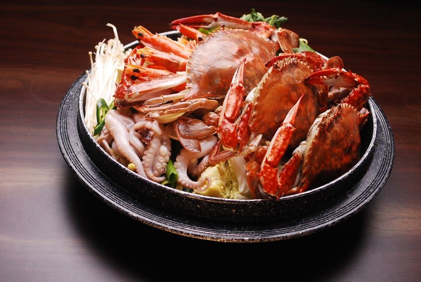 Where to find the best crab in autumn? Try visiting Hakodate in Hokkaido.