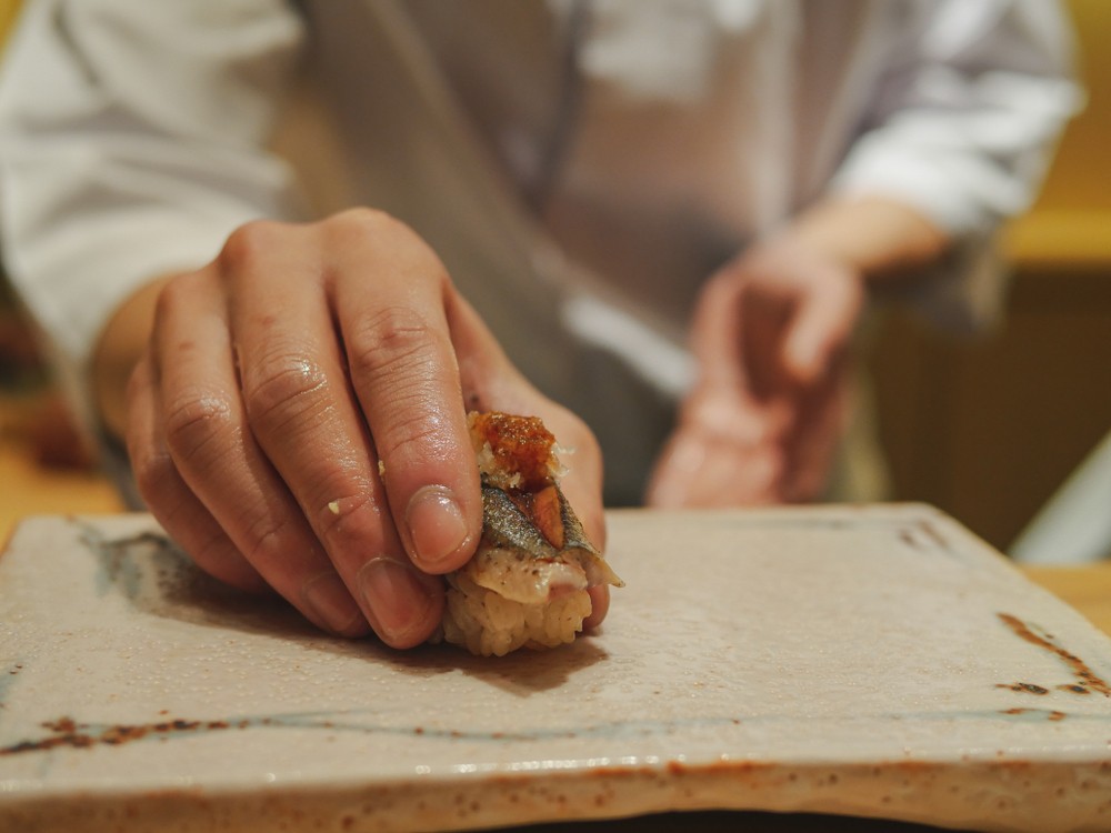 「Sushiatago」嚴選當季食材、由壽司職人細心捏製每一個壽司