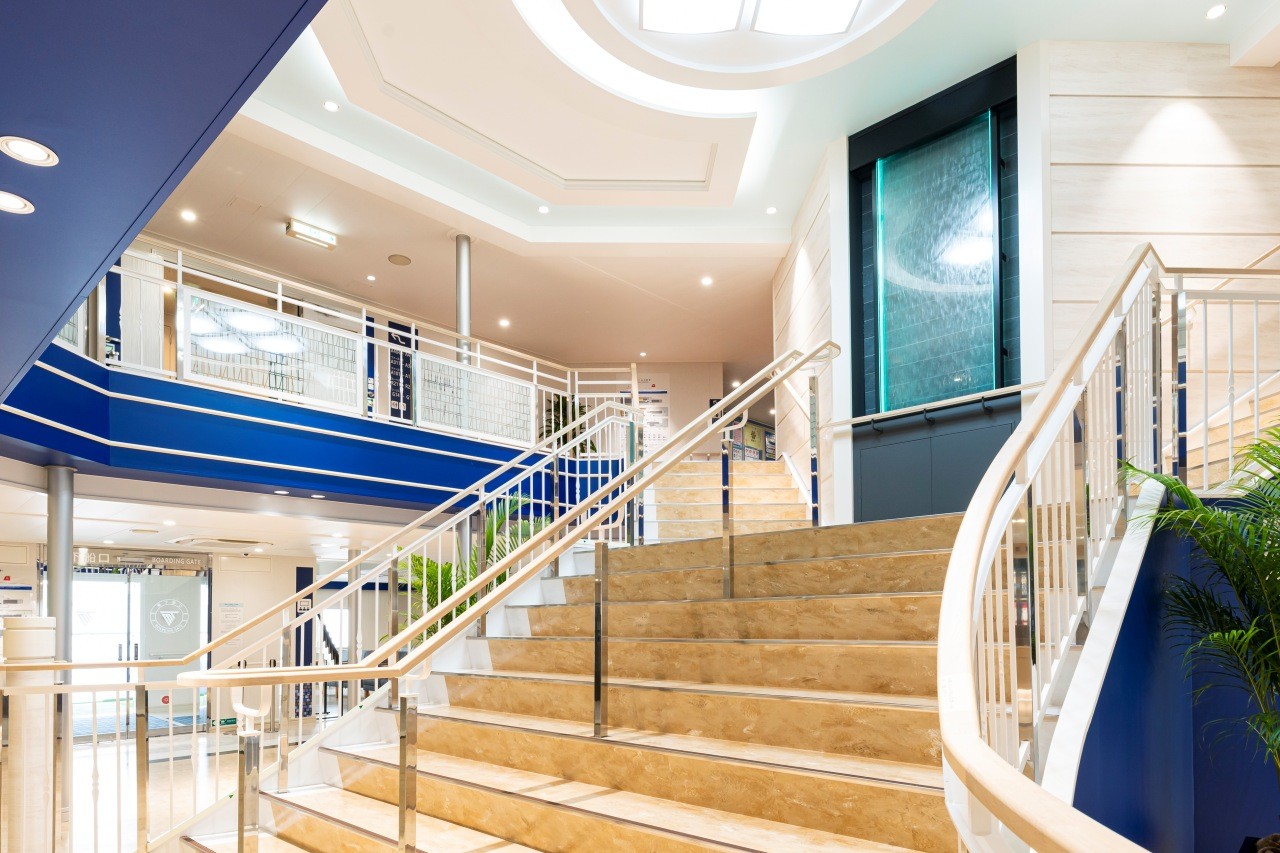 Meimon Taiyo Ferry Lối vào