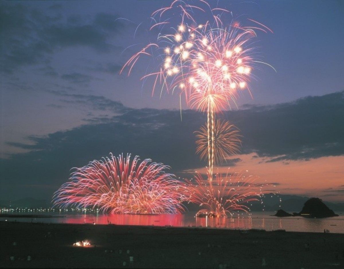Lễ hội pháo hoa Wakasa Takahama