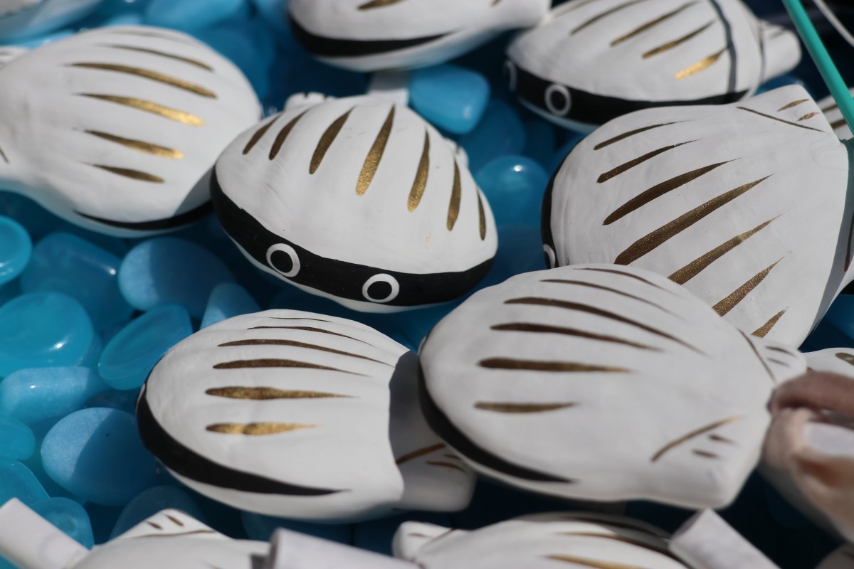 โอมิคุจิสำเนียงสึการุ แอปเปิ้ล & หอยเชลล์ 500 เยน (ศาลเจ้าฮิโรซากิ / จังหวัดอาโอโมริ)