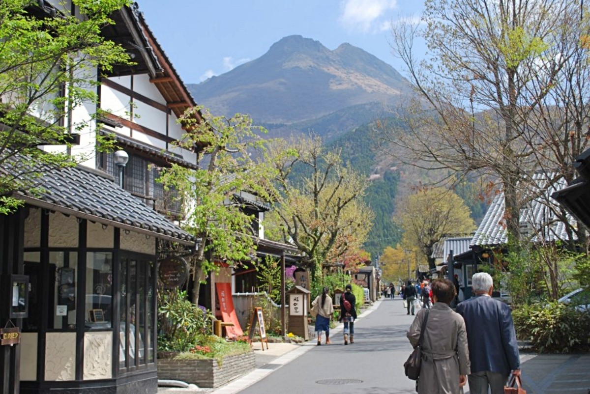 湯之坪街道