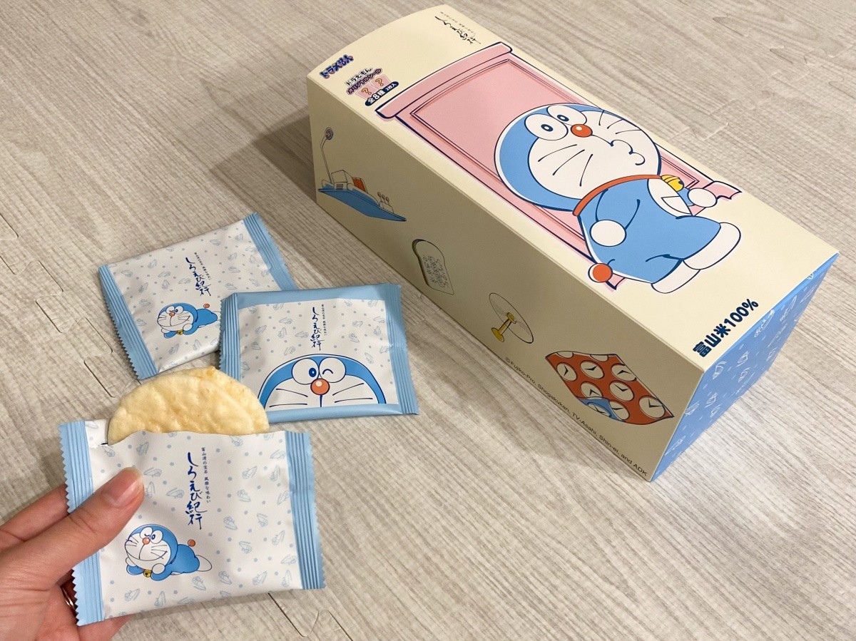 富山名產白蝦仙貝與哆啦A夢聯名商品圖片