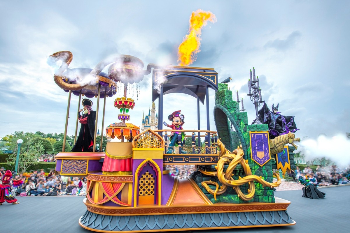 Tokyo Disneyland 2025 The Villains Halloween “Into the Frenzy”