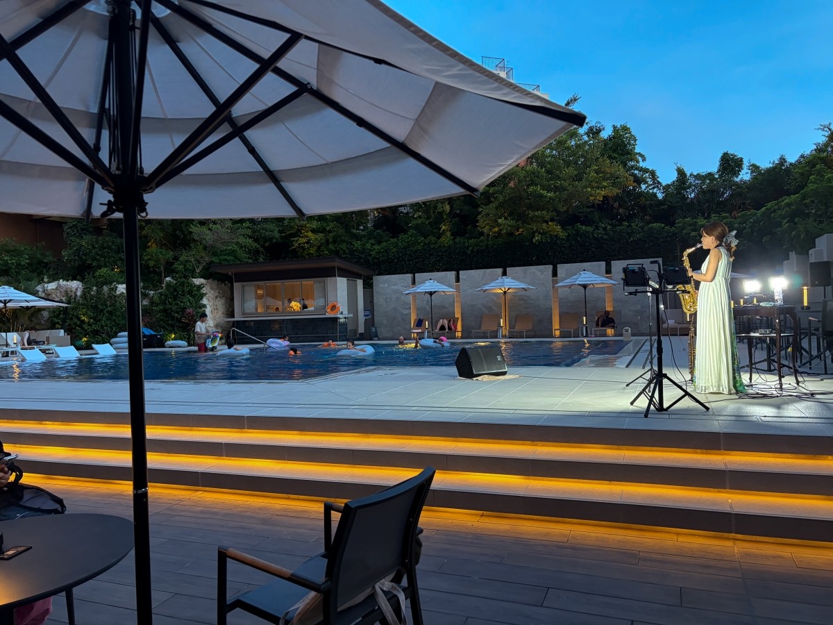 Atmosphere of the Garden Pool Okinawa Harborview Hotel