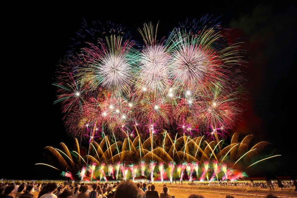 提到日本的8月 風物詩 長岡祭典大煙火大會 新潟