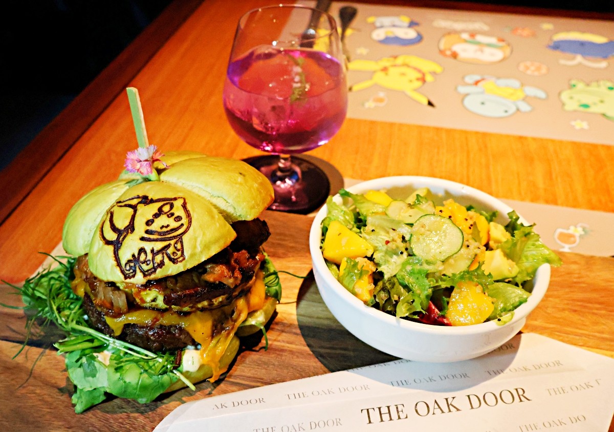 Bulbasaur Tropical Burger 