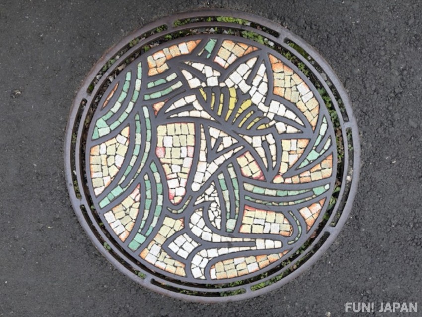 【Phố mua sắm Ginza Kawaguchi】Nắp cống nghệ thuật mosaic