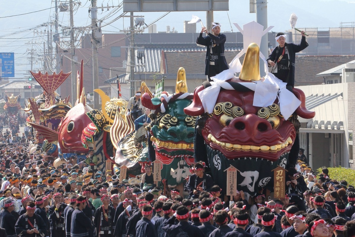 唐津宮日節曳山巡行
