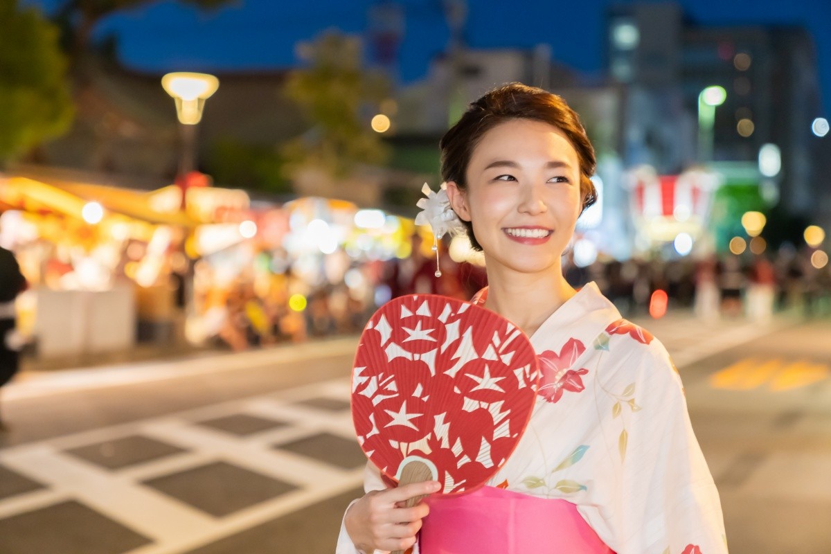 7月 日本 風物詩 浴衣
