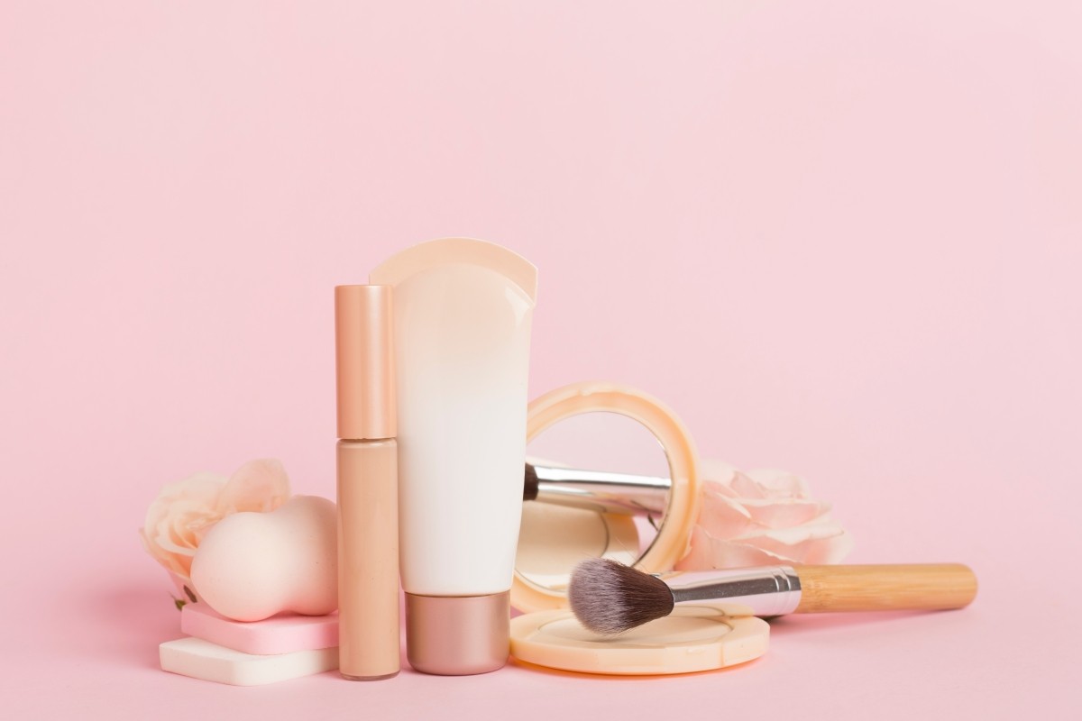 【昭和、平成、令和】依照時代變遷回顧日本流行妝容總整理！辣妹妝、地雷妝等