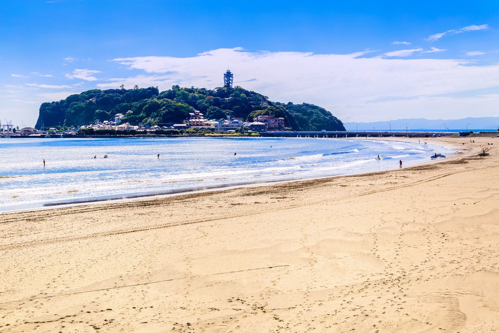 Trải nghiệm hoạt động tắm biển tại các bãi biển khu vực Kamakura