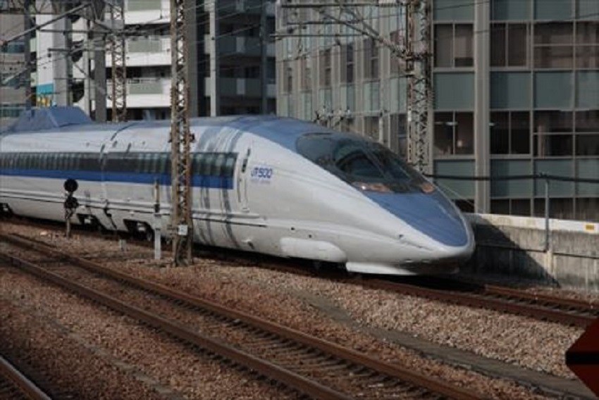 shinkansen “series 500”