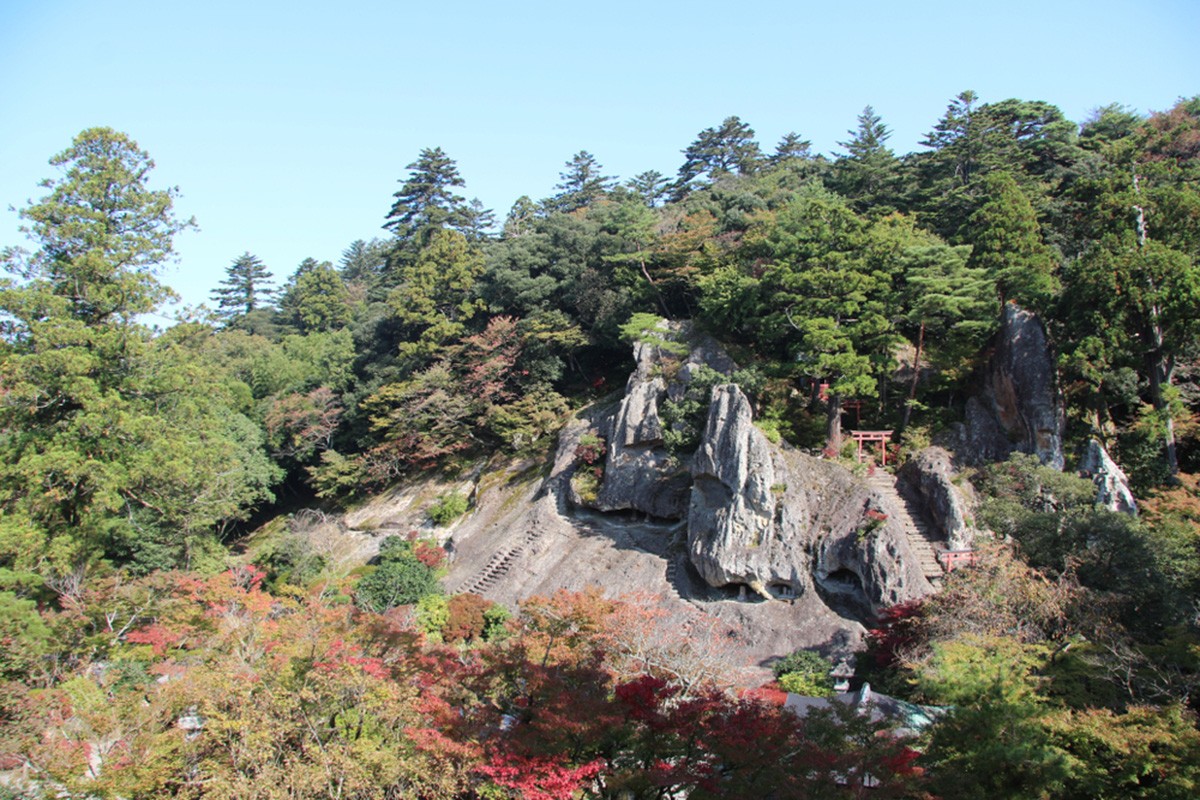 有日本三大名山之一「白山」的石川縣白山地區
