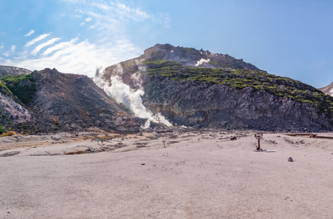 有活火山景觀的北海道阿寒摩周國立公園