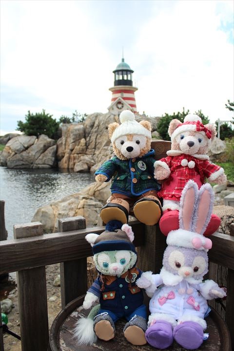 Duffy dan temannya merayakan Natal di Cape Cod