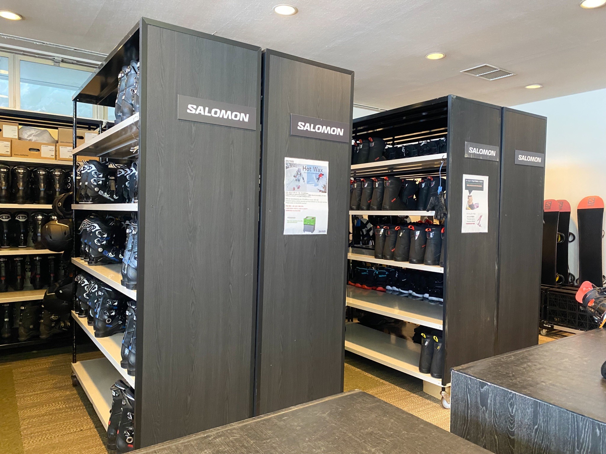 Thuê giày trượt tuyết