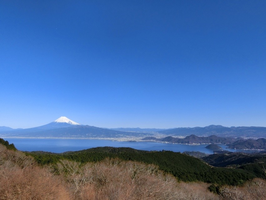  跨越駿河灣遠眺富士山 達磨山高原REST HOUSE