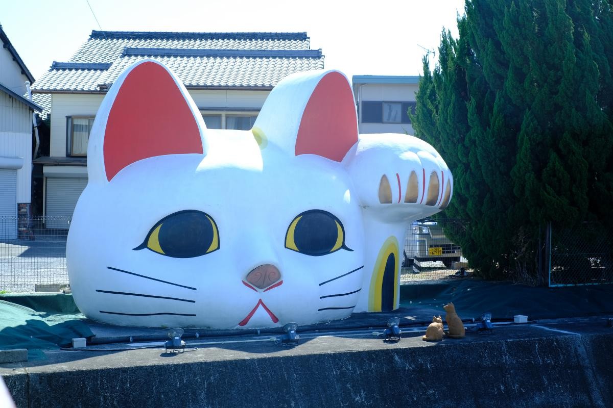 巨大招財貓TOKONYAN