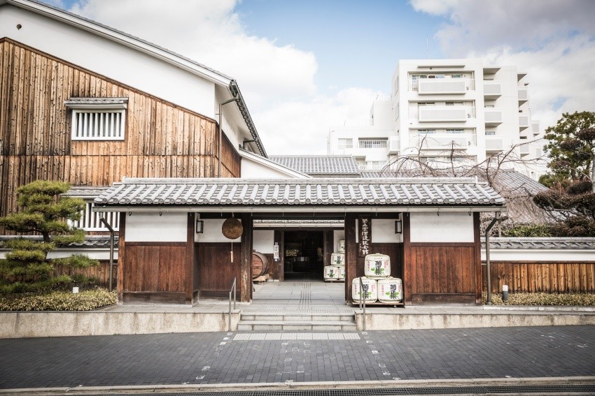 「菊正宗」位於兵庫縣神戶市東灘區，是代表日本的日本酒品牌。