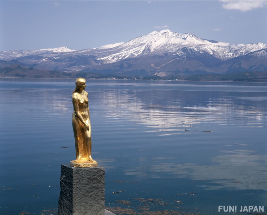 田澤湖的銅像：辰子像、飲水思源像等等