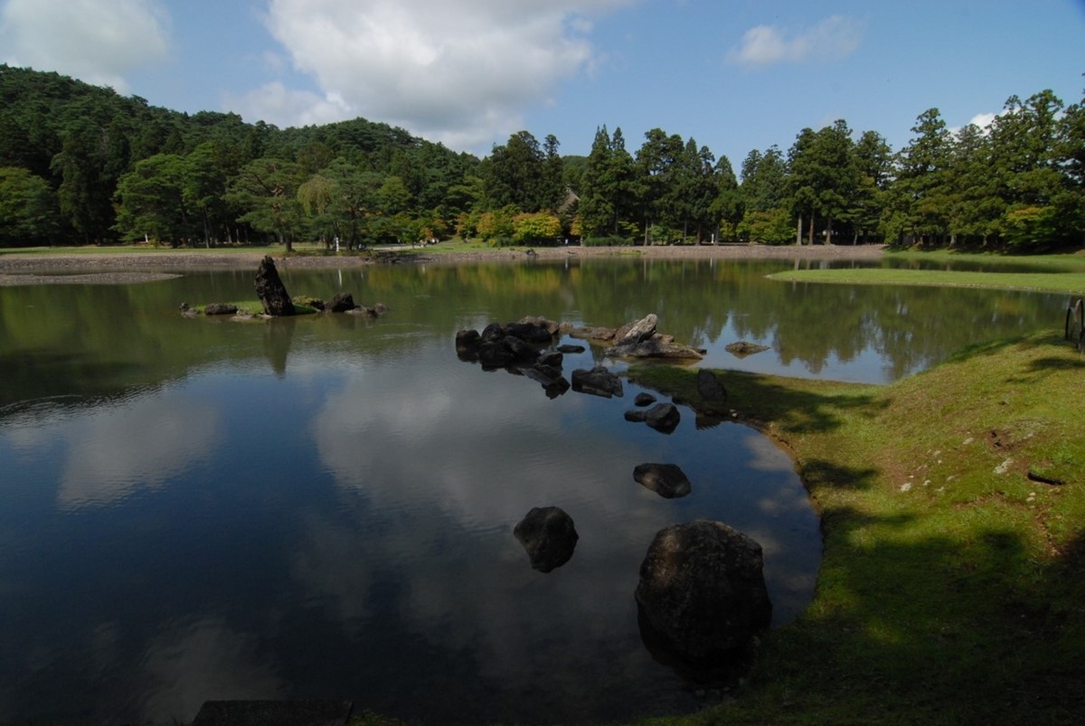 How Attractive is Motsuji Temple in Iwate Prefecture?