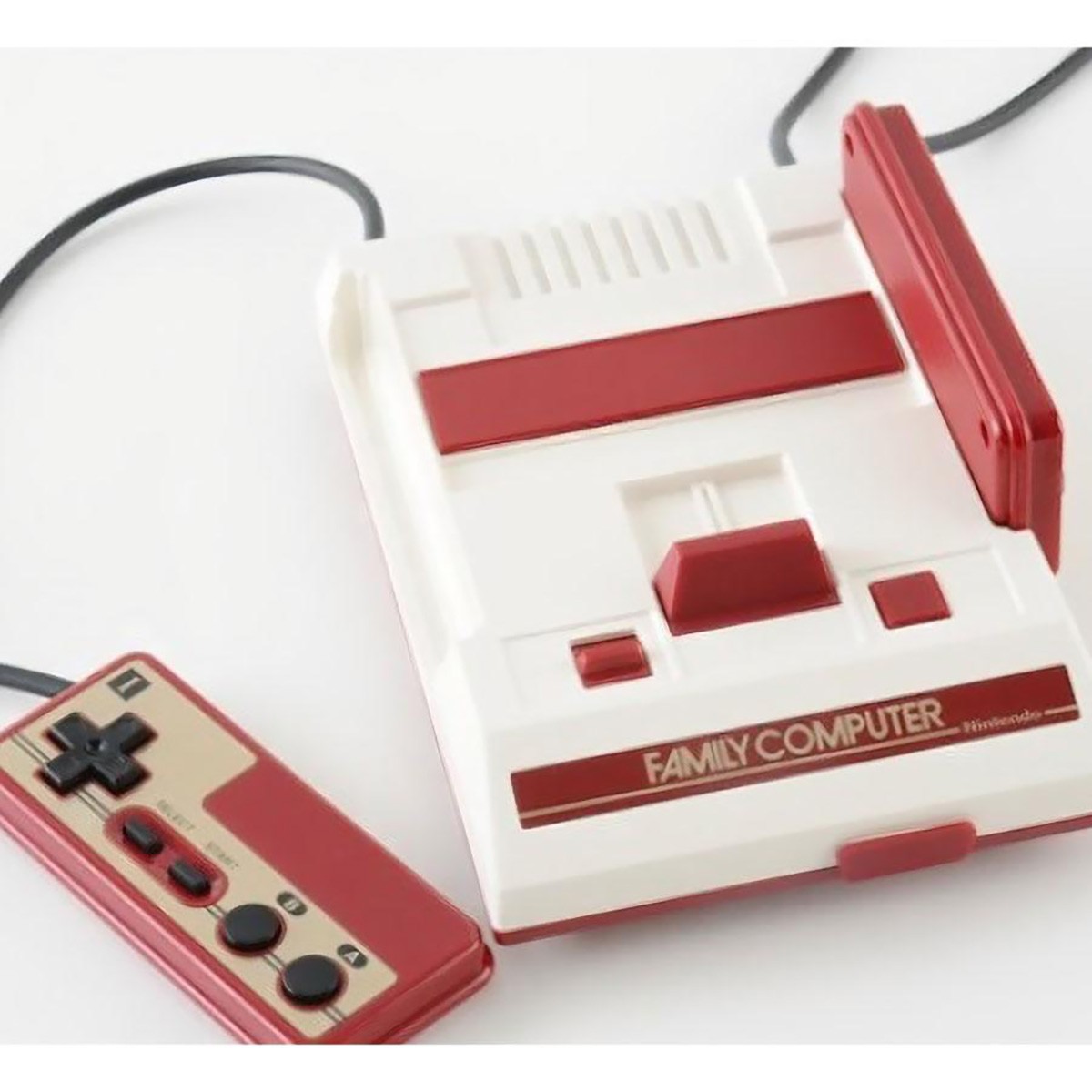 Retro Games FamiCom Family Computer NES Nintendo