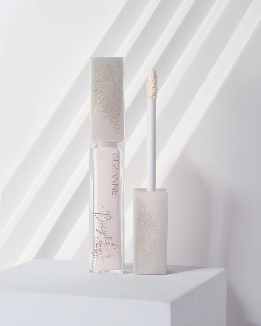 เซซาน (CEZANNE) Bright Colorcealer 00 Merihari White