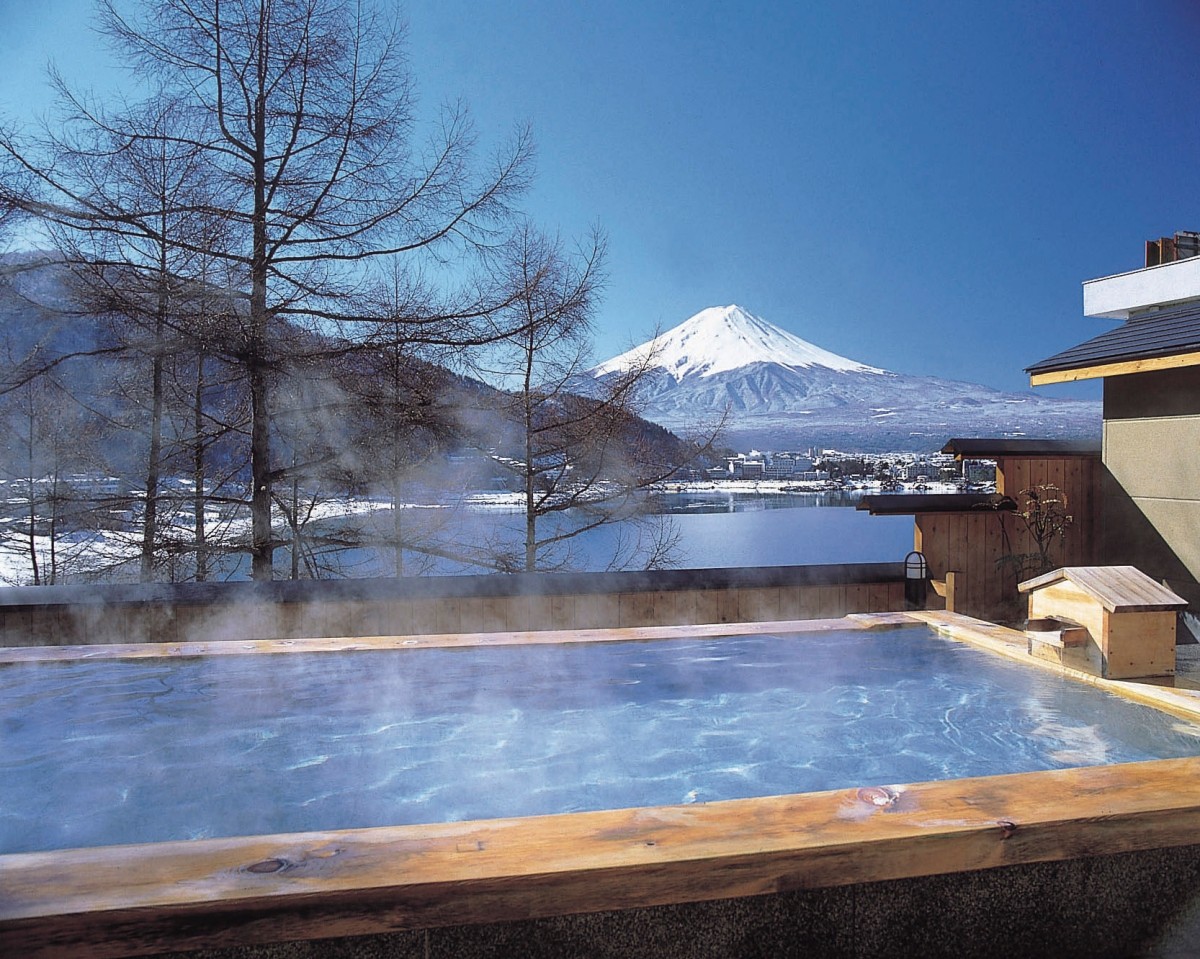 富士山 河口湖 酒店 絕美景色 溫泉 露天浴池 預約 自助餐