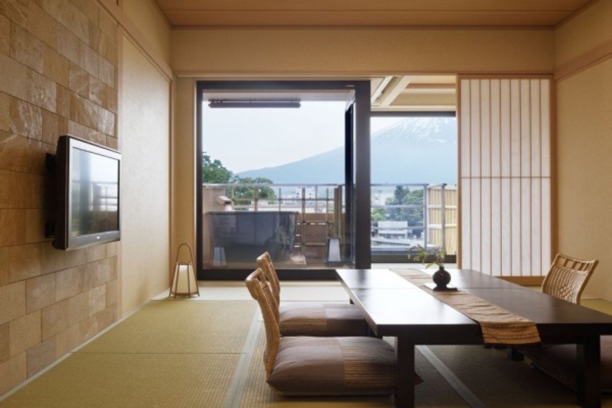 富士山 河口湖 酒店 絕景 溫泉 露天浴池 預約 自助餐
