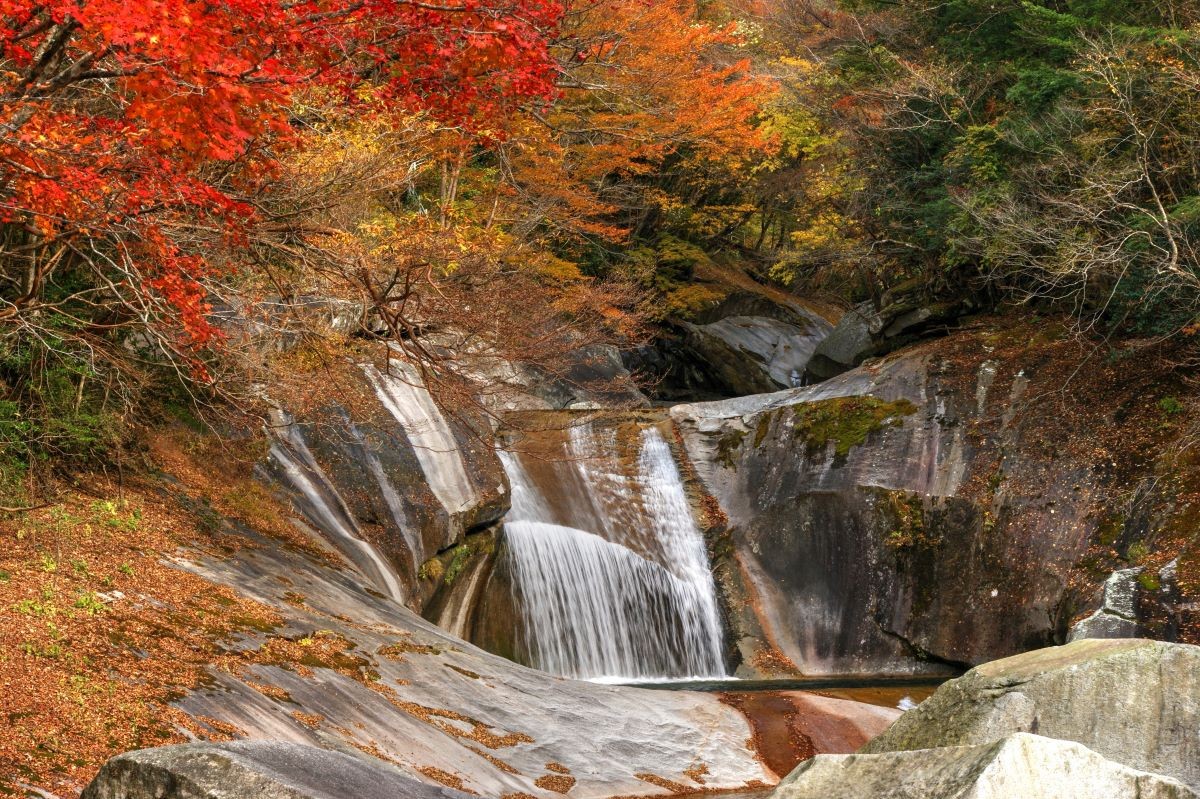 紅葉 鹿川溪谷 宮崎縣