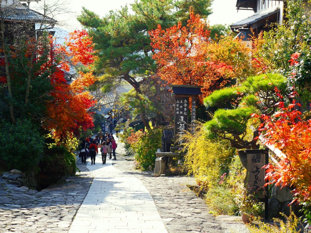 紅葉 馬籠宿 岐阜縣