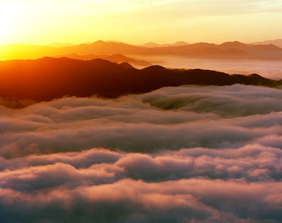 ภูเขาคุรุฮิ(Mt. Kuruhi)   เฮียวโงะ