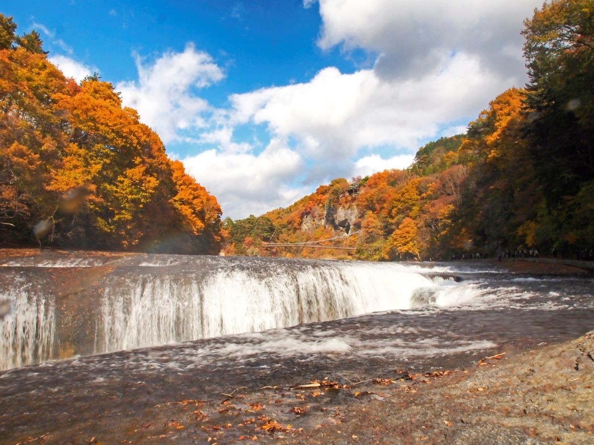 紅葉 群馬県 吹割の滝  見頃 いつ おすすめ