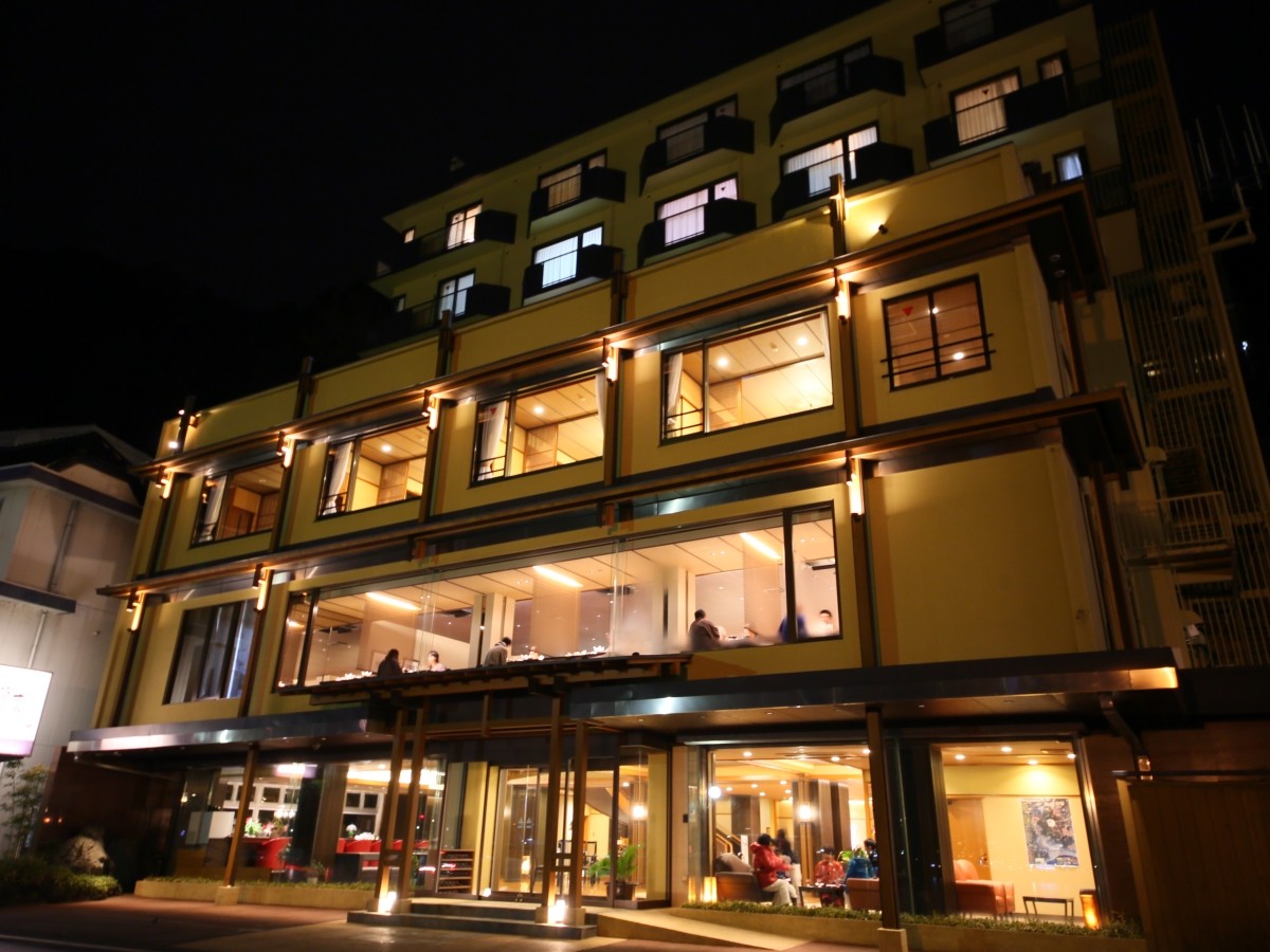 富士山 河口湖 酒店 絕景 溫泉 露天浴池 預約 自助餐